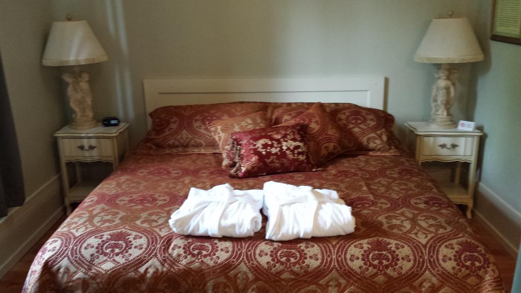 Centralia Square Grand Ballroom And Vintage Hotel Oda fotoğraf